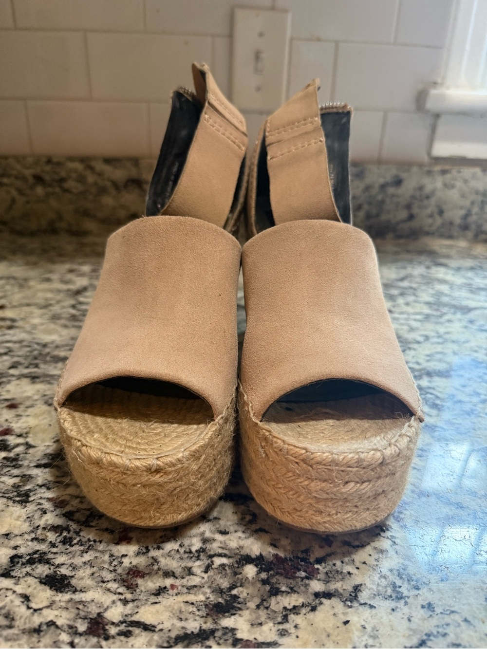 Dolce Vita Straw Platform Blush Suede Wedges 7.5 - Picture 2 of 7